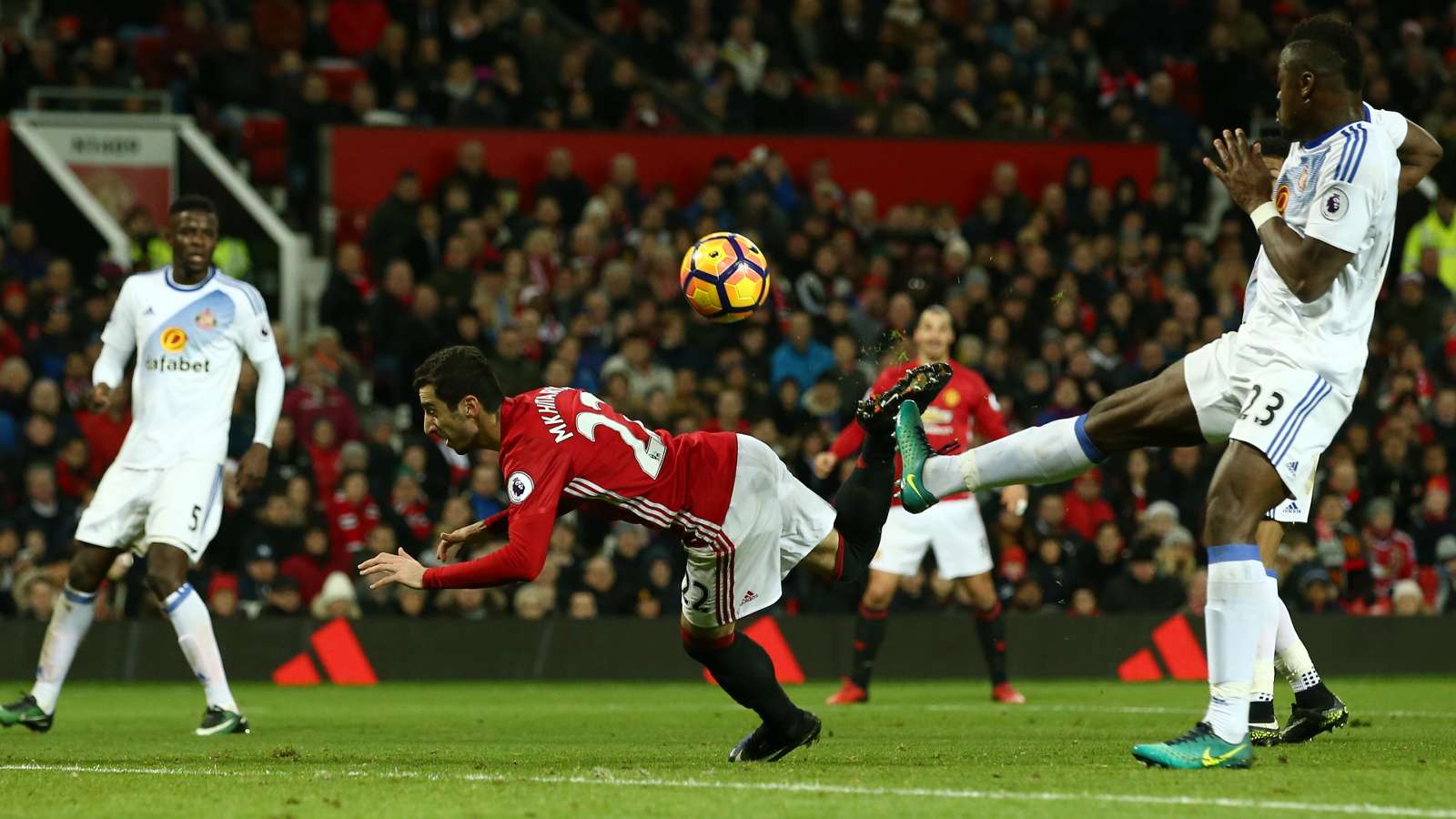 Manchester United's Henrikh Mkhitaryan's Scorpion Kick vs. Sunderland