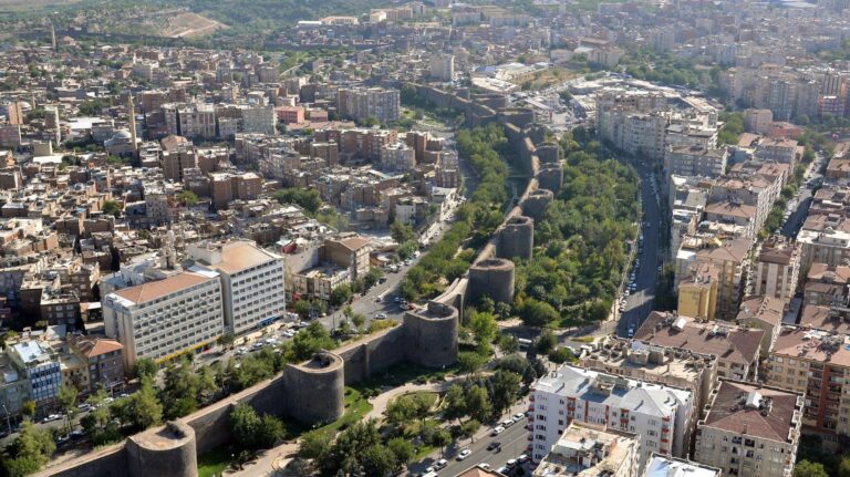 Ancient Diyarbakir City Walls Being Dismantled & Used To Build Cafes.