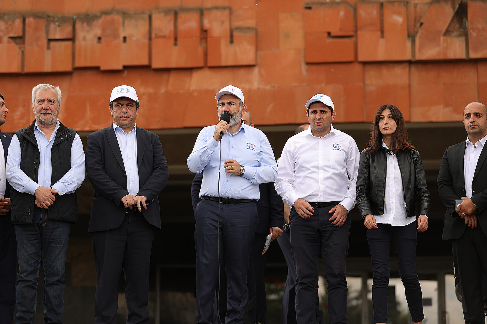 Pashinyan Says He's Ready To Exchange His Son With POWs Kept In Azerbaijan.