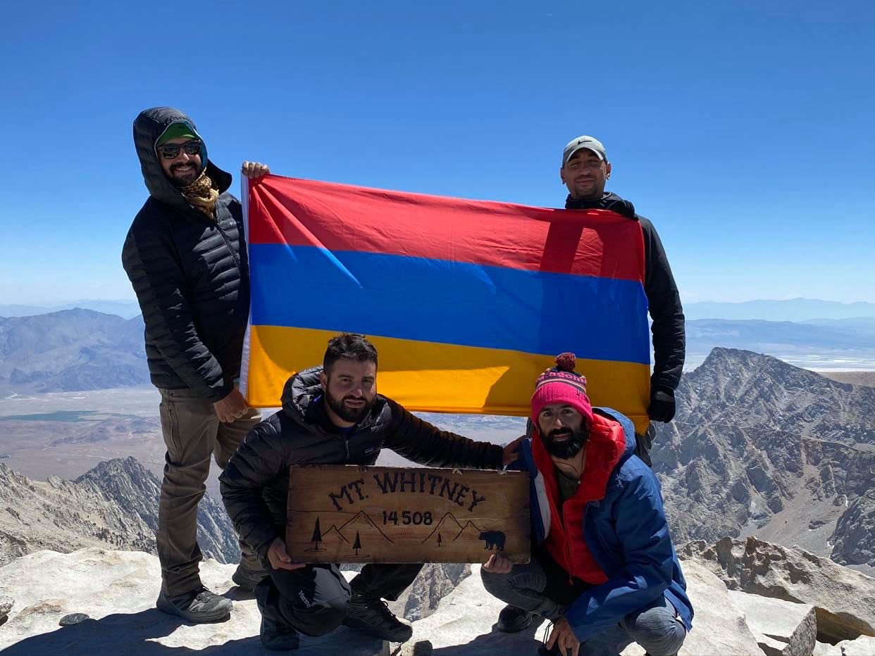 Armenian Flag Raised On Mt. Whitney By four Armenians From Glendale, Dedicating It To Artsakh Soldiers.