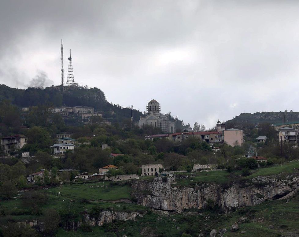 Azerbaijan Removes The Domes Of Shushi's Ghazanchetsots Cathedral.