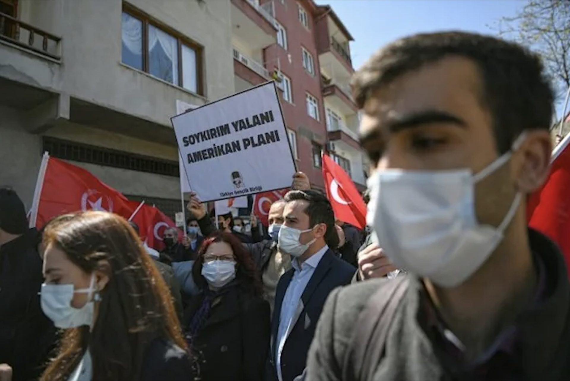 AFP: Turkey's Armenians Keep Low Profile After Genocide Recognition.