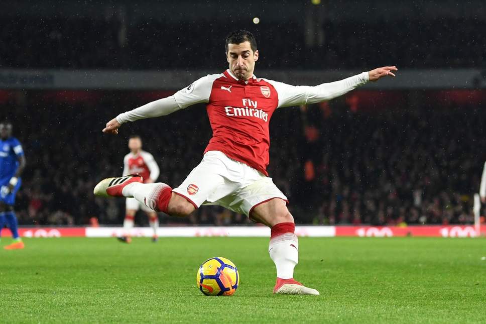 Arsenal Boss Mikel Arteta Puts Henrikh Mkhitaryan Up For Sale.